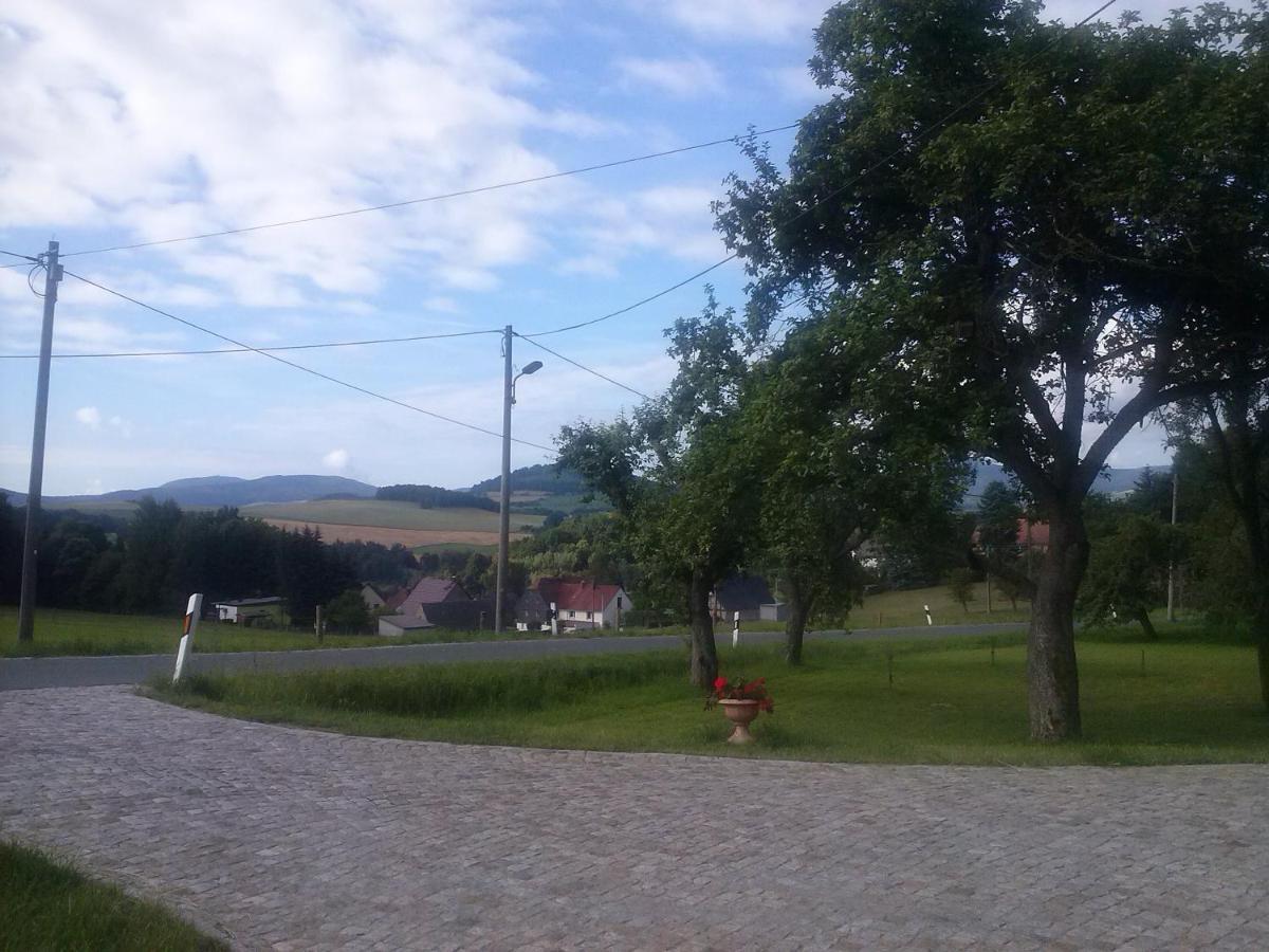 -Am Fuss Zum Zittauer Gebirge- Apartment Hainewalde Екстериор снимка